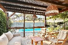 Villa en Punta del Este - PHPunta Casa Tilo, piscina, quincho y jardín