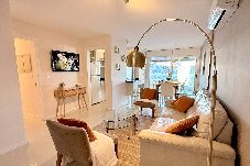 Apartamento en Punta del Este - PHPunta Icon Brava  01, terraza amplia y piscina