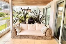 Apartamento en Punta del Este - PHPunta Icon Brava 004 Gran Terraza a 50m de Playa