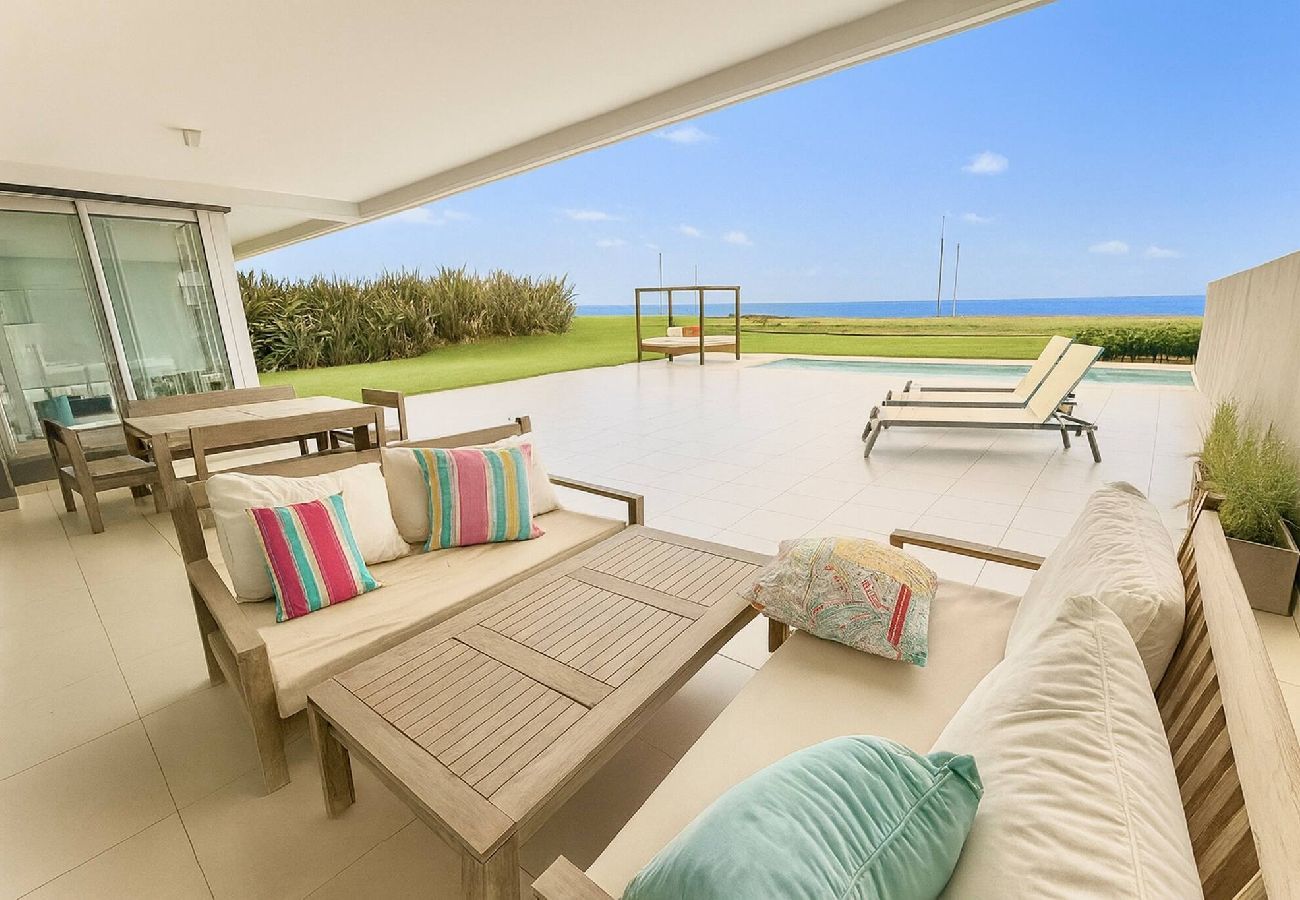 Apartamento en Punta del Este - PHPunta Tiburón Terrazas, Mar BBQ y Piscina propia 