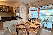 Apartamento em Punta del Este -  PHPunta Icon Brava 01, terraço amplo e piscina