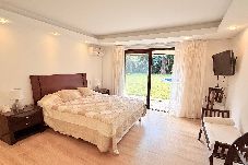 Casa em Punta del Este - PHPunta Señuelo, amplo parque, piscina e churrasco