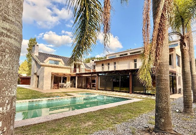 Casa em Punta del Este - PHPunta, Redemption casona en barrio privado 