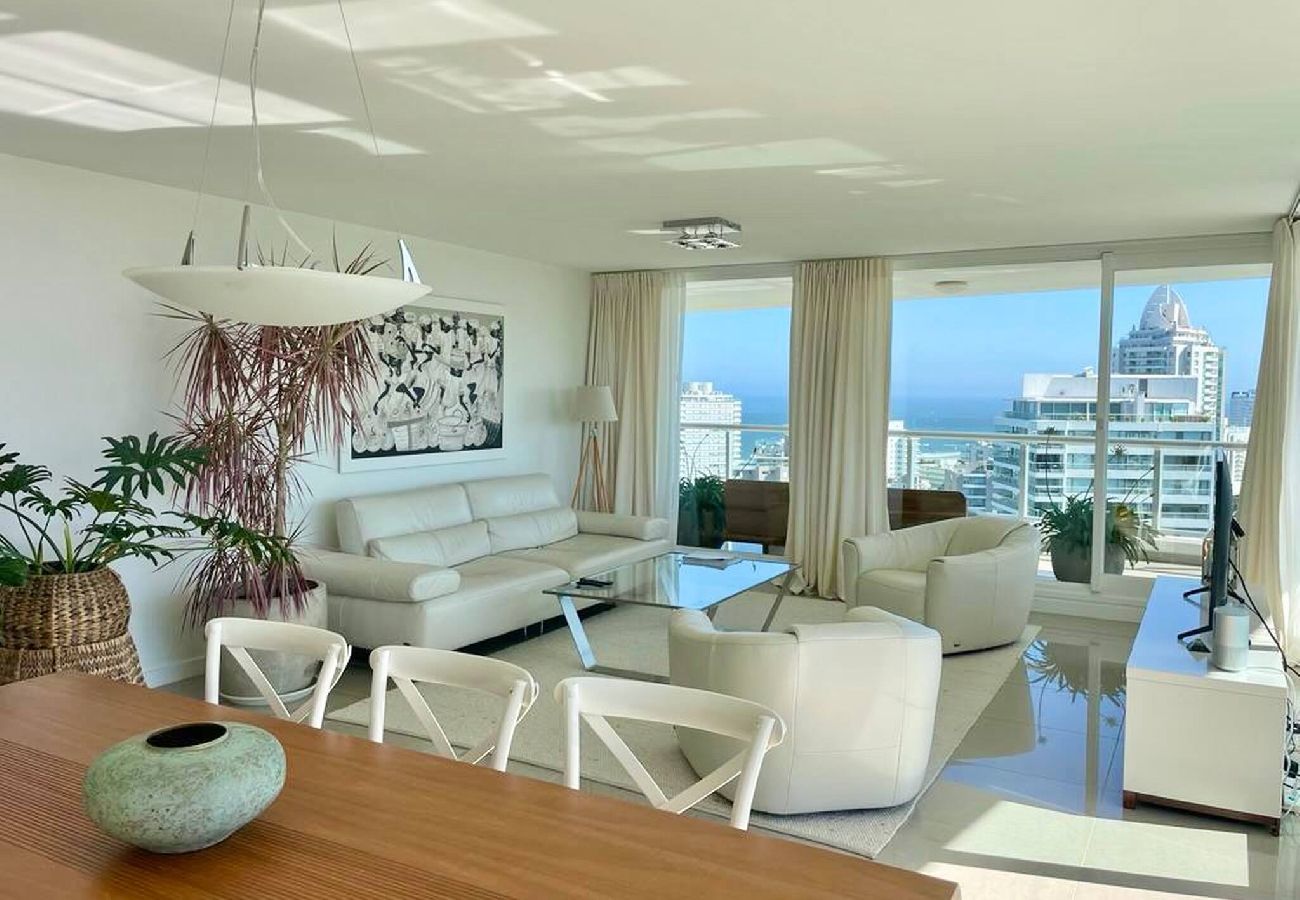 Apartamento em Punta del Este - PHPunta One I 15, 4 Suites, Vista, Comodidades Completas
