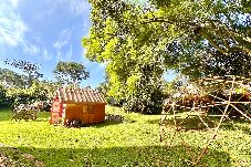 Villa in Punta del Este - PHPunta Casa Tilo, pool, BBQ area and garden