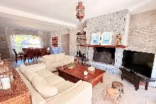 House in Punta del Este - PHPunta Candelaria, Park with Pool and BBQ