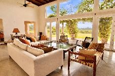 House in Maldonado - PHPunta Montecito, top Chacra de ubicación ideal 