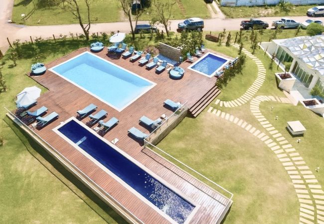 Apartment in Punta del Este - PHPunta Icon Brava 004, terrace, beach 50 m away